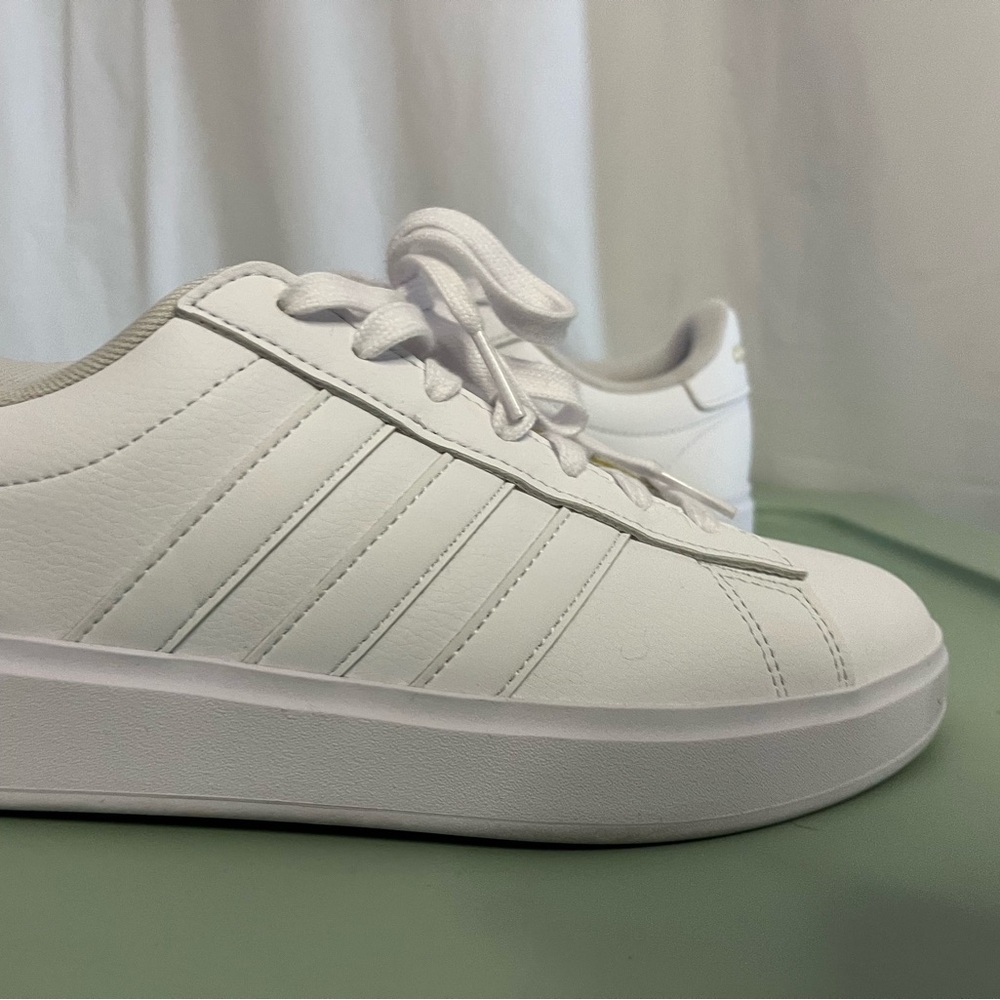 Adidas women’s size 8 white on white Grand Court Cloudfoam Comfort pre-loved. - Picture 7 of 13